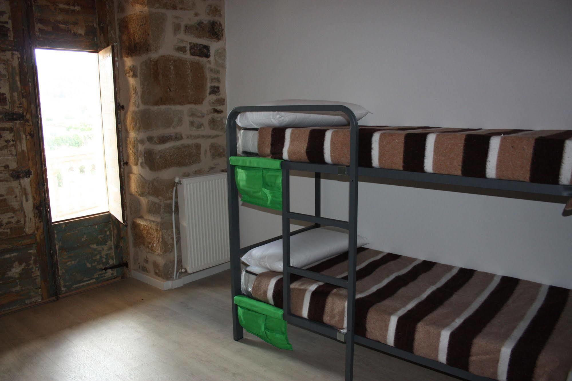 Albergue Valderrobres Auto Check-In Exterior photo