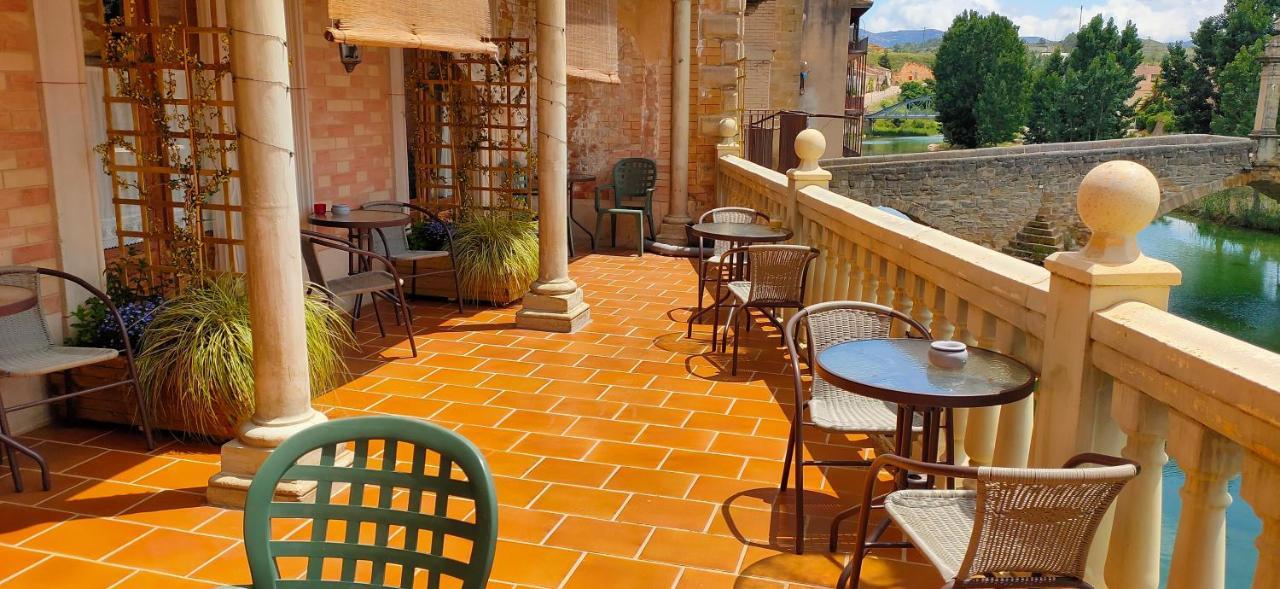 Albergue Valderrobres Auto Check-In Exterior photo